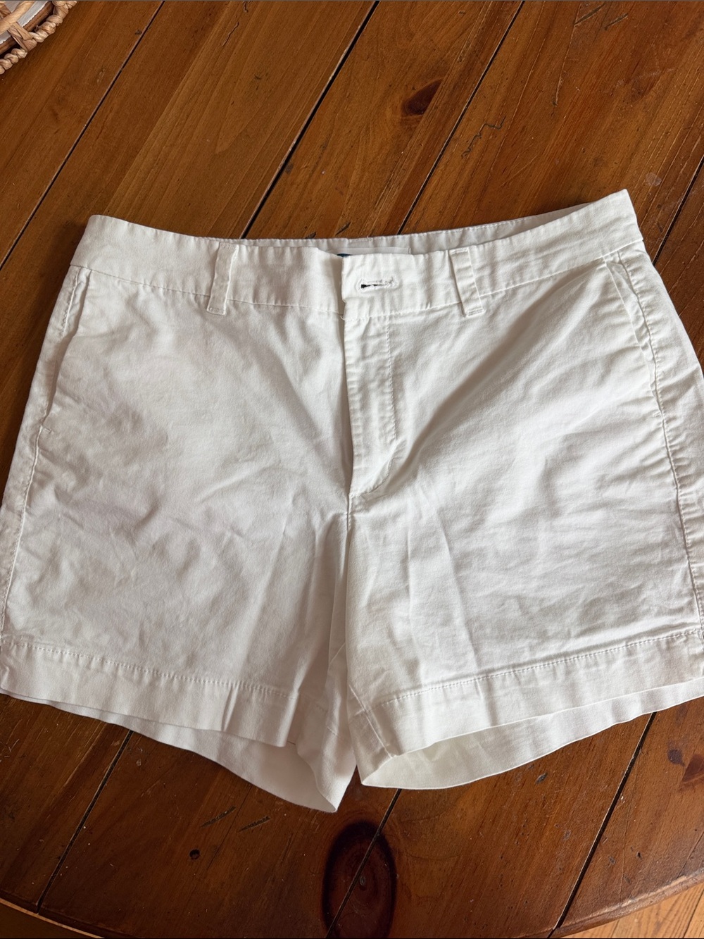 Old Navy White Women's Cotton Bermuda Shorts- no tags- never worn